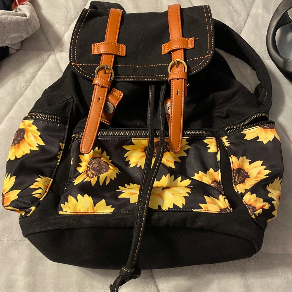 Black, Sunflower Backback